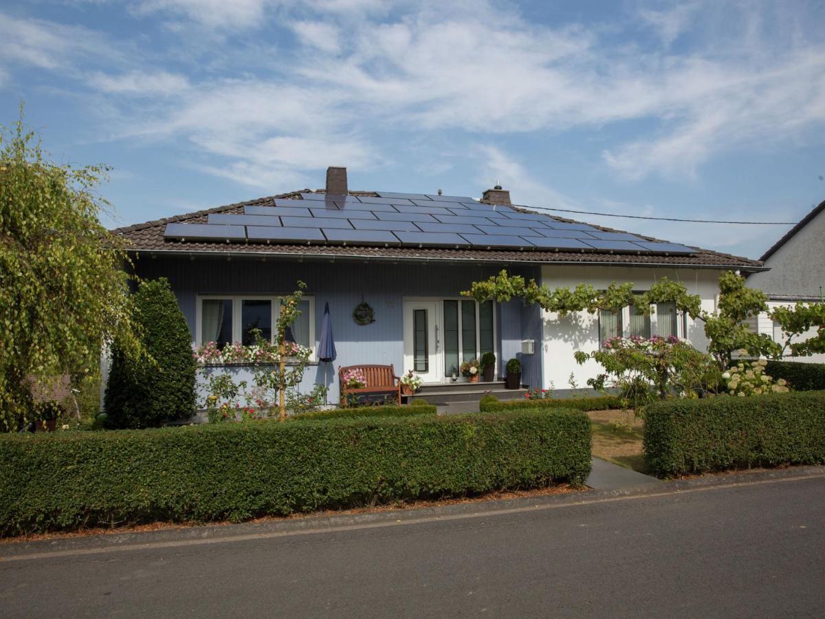 Apartment In Niederehe Near The Forest Uxheim Exterior photo